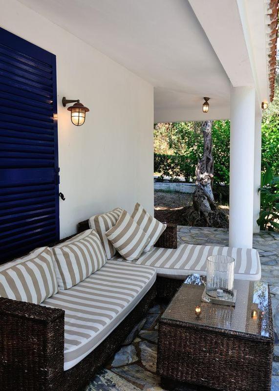 Villa Ftelia Скиатос Екстериор снимка